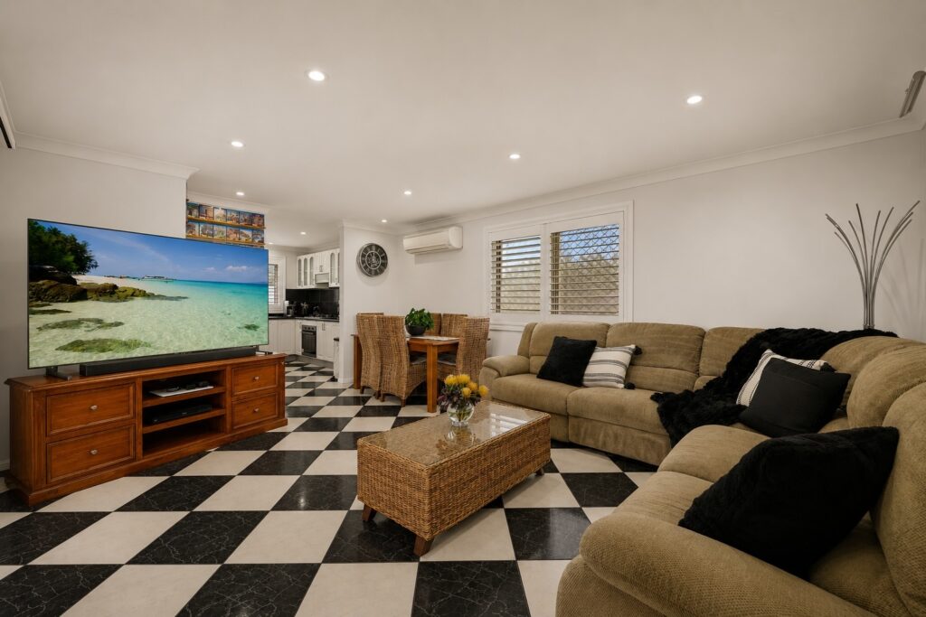 For Sale - 4 Nina Place - New Property in Oakhurst - Real Estate by George Davidson