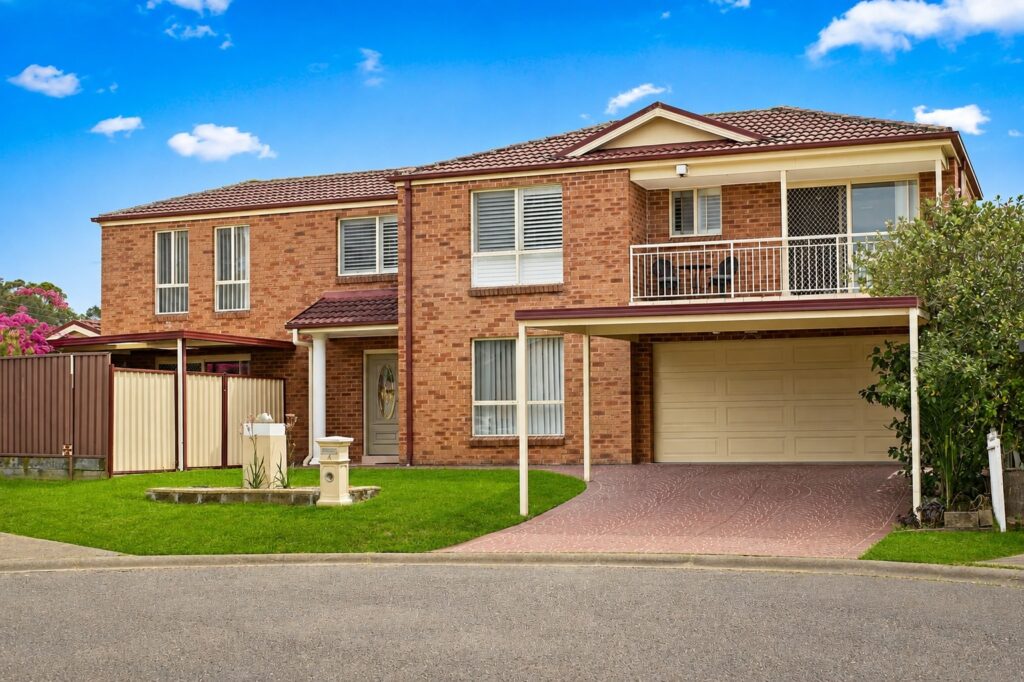 For Sale - 4 Nina Place - New Property in Oakhurst - Real Estate by George Davidson