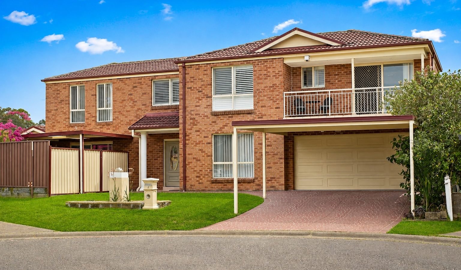For Sale - 4 Nina Place - New Property in Oakhurst - Real Estate by George Davidson