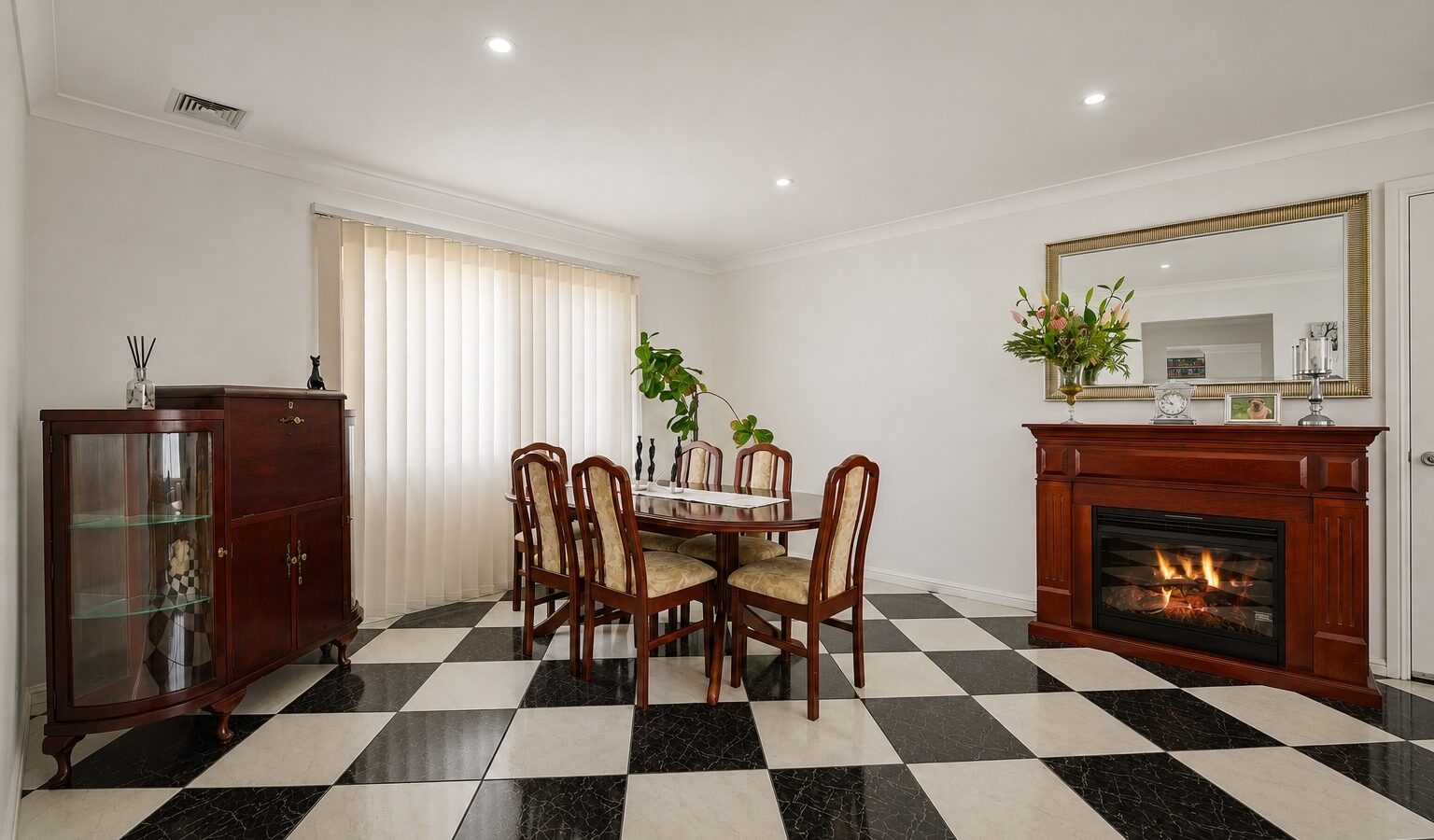 For Sale - 4 Nina Place - New Property in Oakhurst - Real Estate by George Davidson