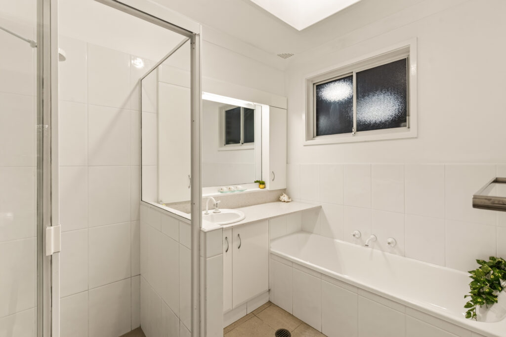 Auction - 91 Eaton Road - New Property in West Pennant Hills - Real Estate by Mark Vinogradov