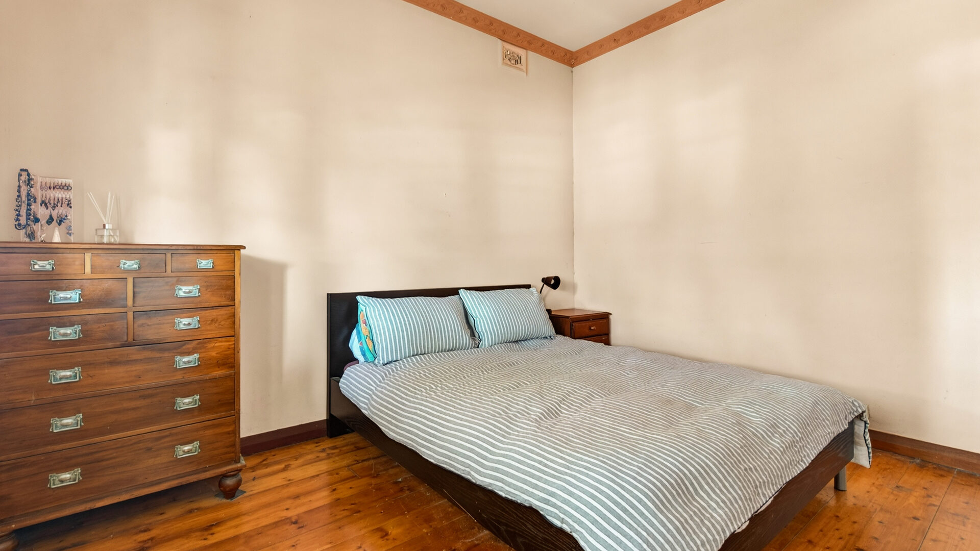 Auction - 3 O'Neill Street - New Property in Granville - Real Estate by Sam Dehaiby