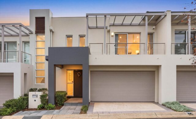 For Sale - 7 Waterstone Crescent - New Property in Bella Vista - Real Estate by Maree McCrorie