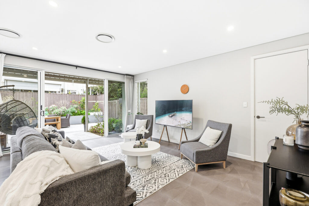 For Sale - 7 Waterstone Crescent - New Property in Bella Vista - Real Estate by Maree McCrorie