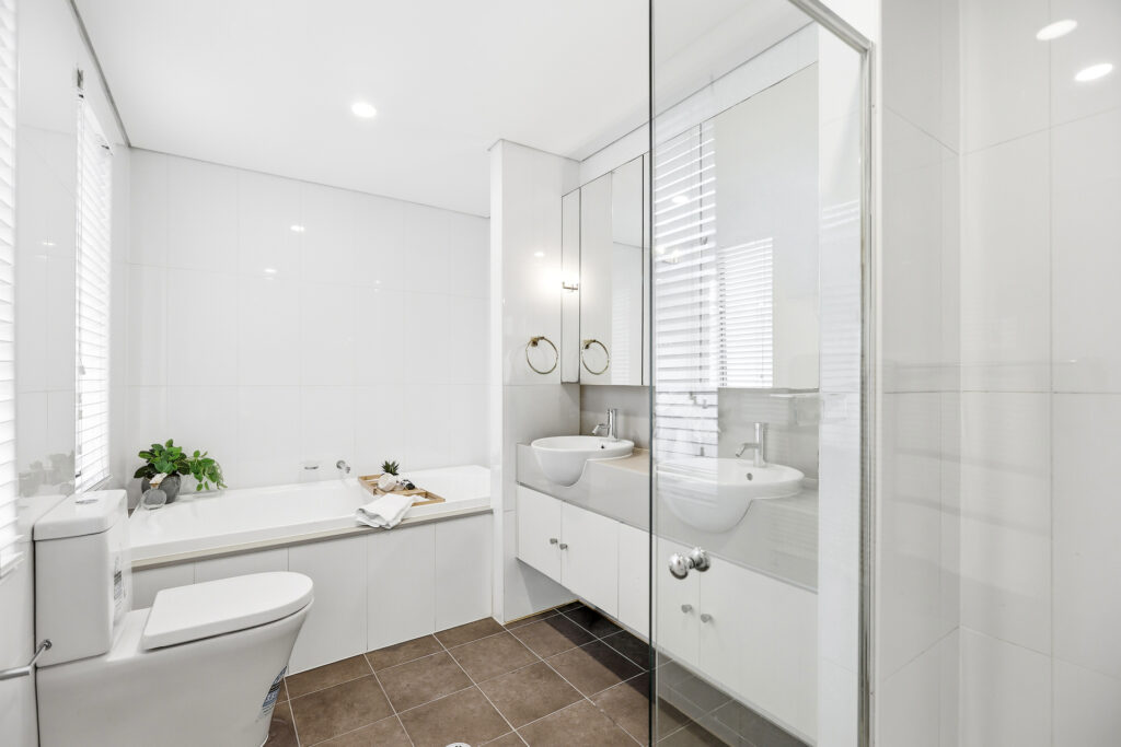 For Sale - 7 Waterstone Crescent - New Property in Bella Vista - Real Estate by Maree McCrorie