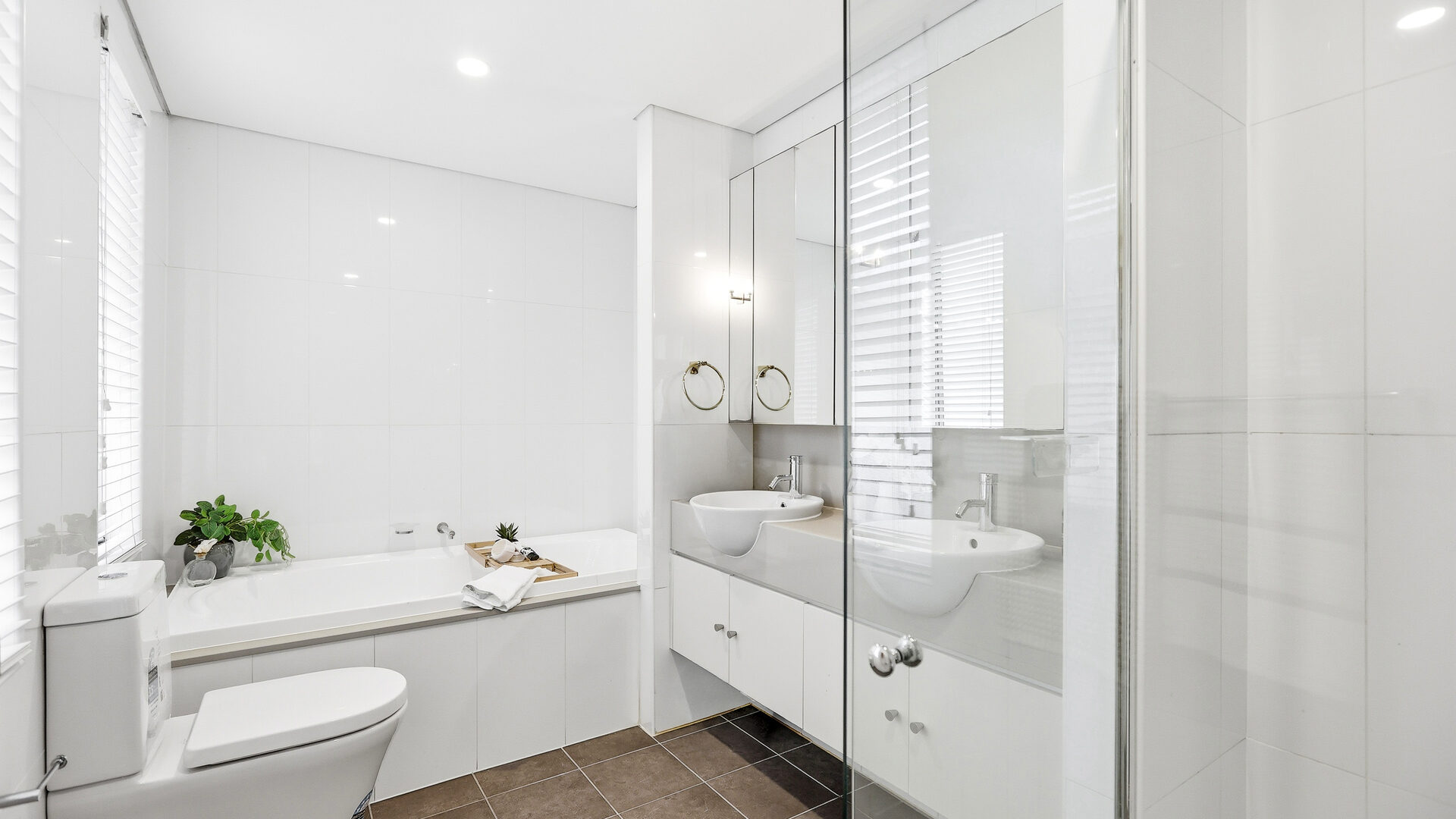 For Sale - 7 Waterstone Crescent - New Property in Bella Vista - Real Estate by Maree McCrorie