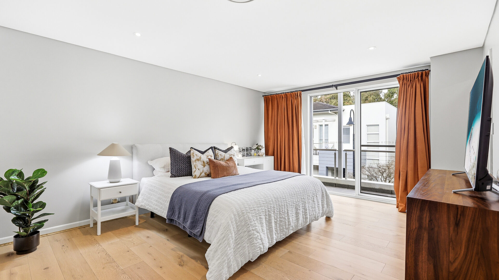 For Sale - 7 Waterstone Crescent - New Property in Bella Vista - Real Estate by Maree McCrorie