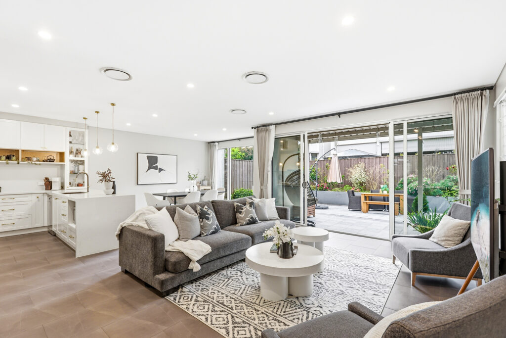 For Sale - 7 Waterstone Crescent - New Property in Bella Vista - Real Estate by Maree McCrorie