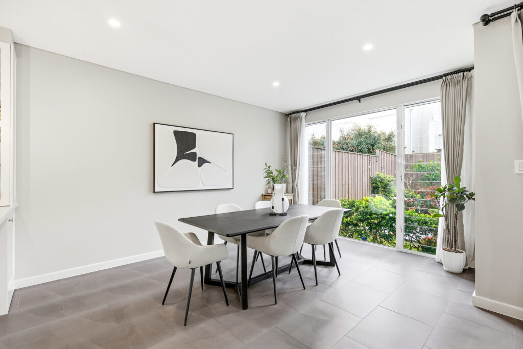 For Sale - 7 Waterstone Crescent - New Property in Bella Vista - Real Estate by Maree McCrorie
