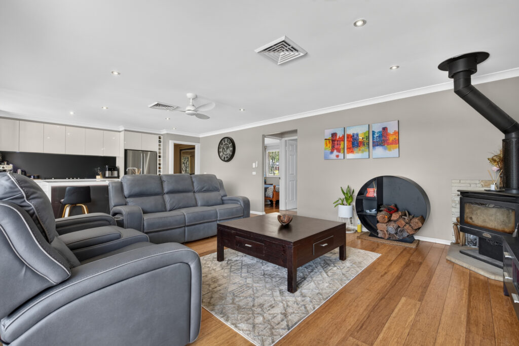 For Sale - 20 Nicholson Place - New Property in Windsor Downs - Real Estate by Greg Vincent