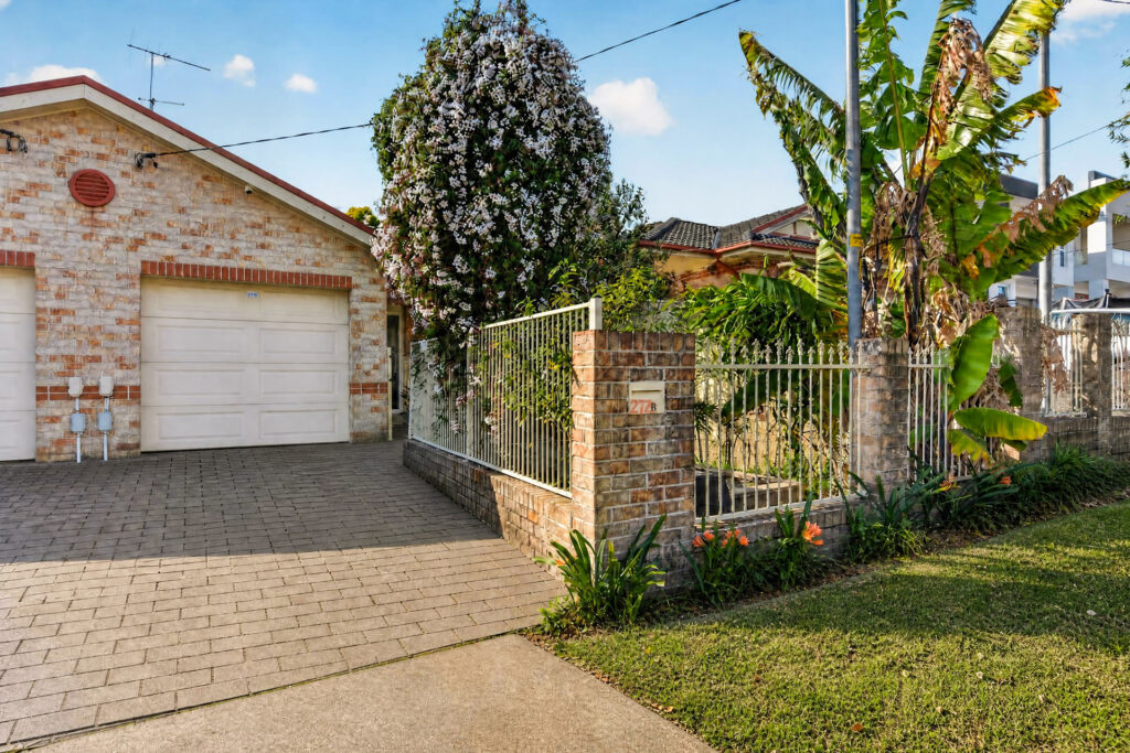 Auction - 272b Great Western Highway - New Property in Wentworthville - Real Estate by Amit Nayak