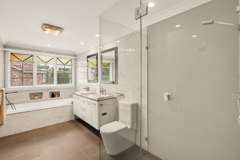Auction - 2 Argyle Place - New Property in West Pennant Hills - Real Estate by Mark Vinogradov