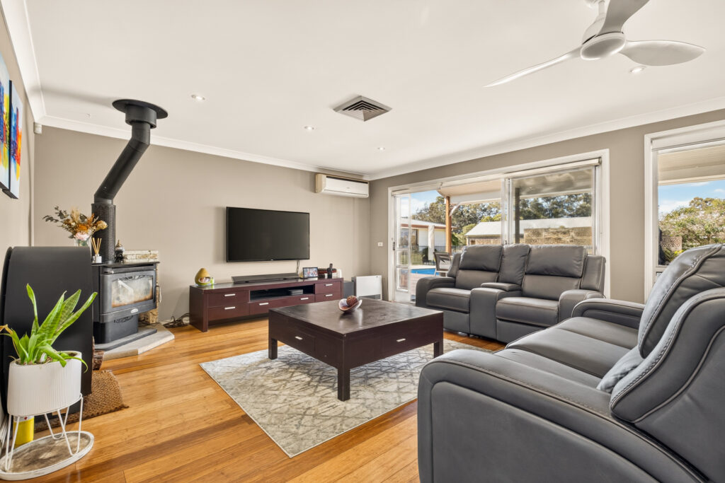 For Sale - 20 Nicholson Place - New Property in Windsor Downs - Real Estate by Greg Vincent