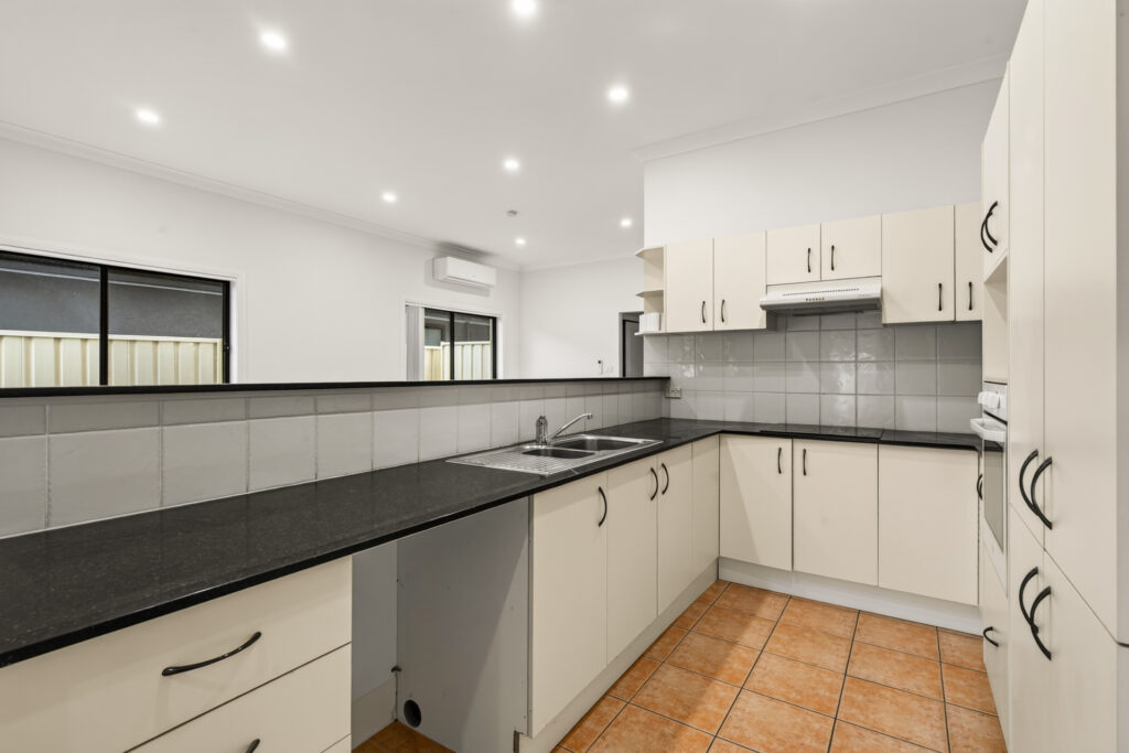 Auction - 2/778 Merrylands Road - New Property in Greystanes - Real Estate by Monique Layoun