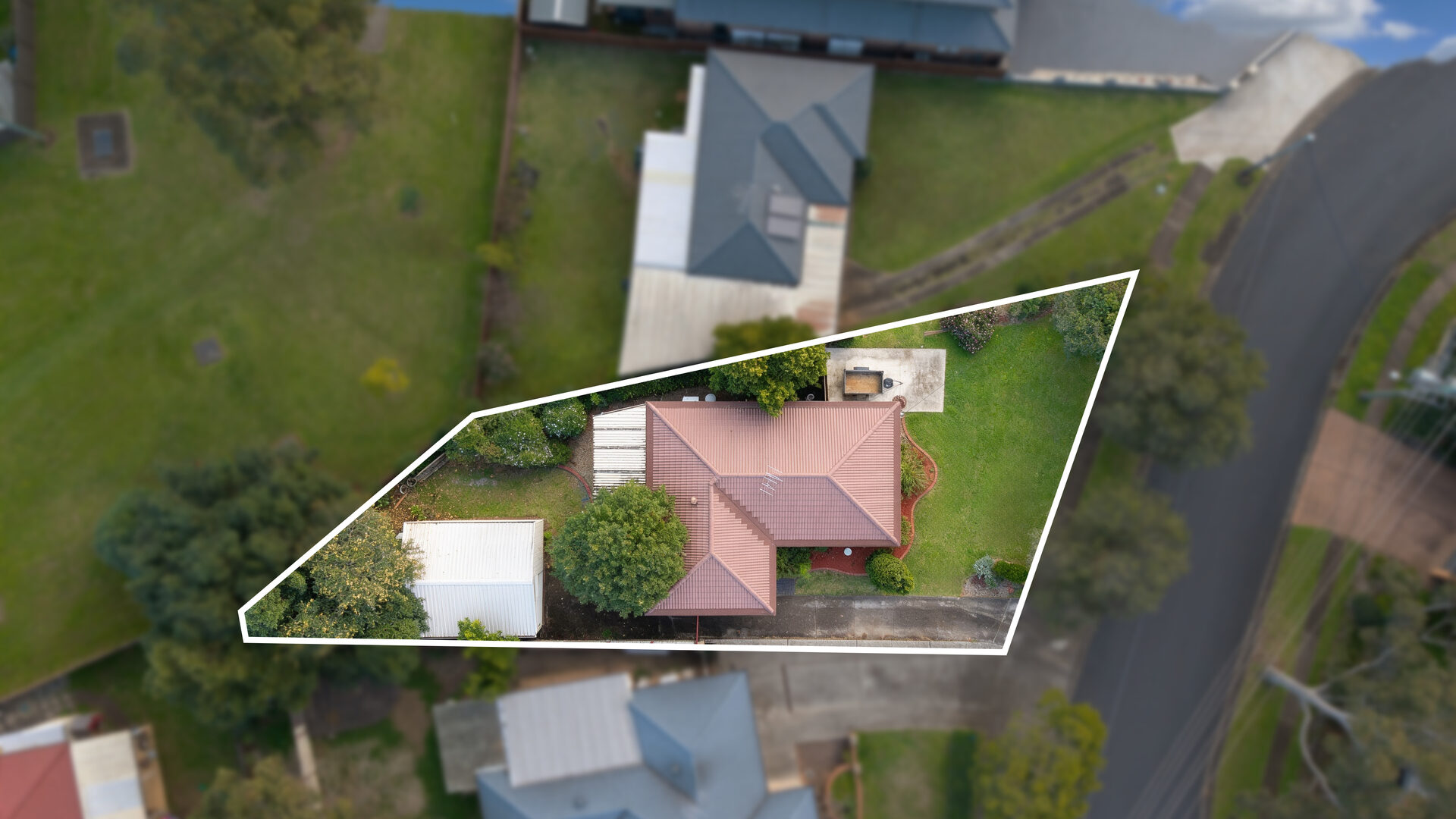 For Sale - 28 Veronica Crescent - New Property in Seven Hills - Real Estate by Peter Sutherland