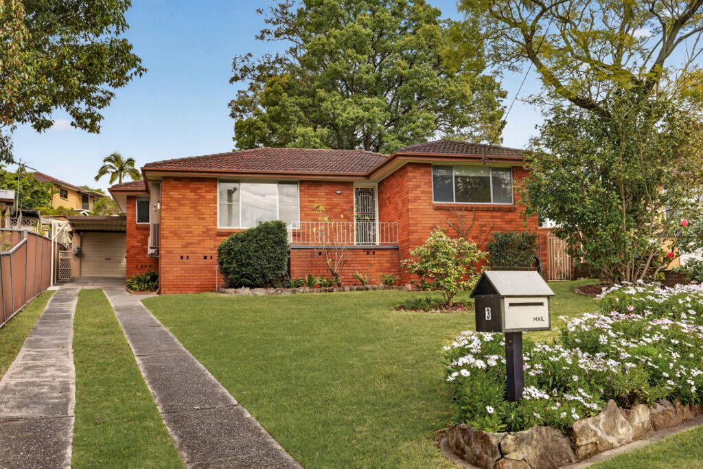 Auction - 3 Namoi Place - New Property in Toongabbie - Real Estate by Sam Dalgliesh