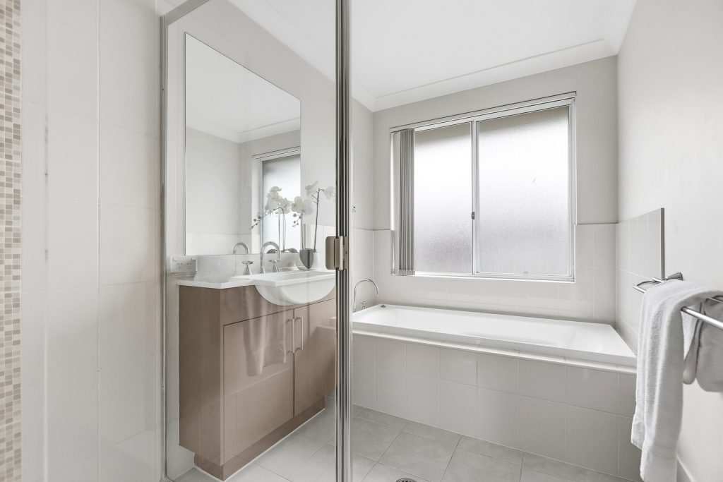 For Sale - 27 Greenview Parade - New Property in The Ponds - Real Estate by Paul Land