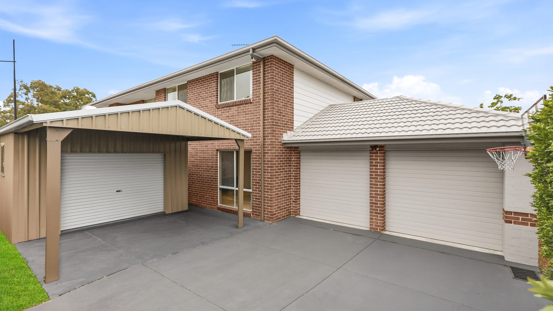 For Sale - 27 Greenview Parade - New Property in The Ponds - Real Estate by Paul Land
