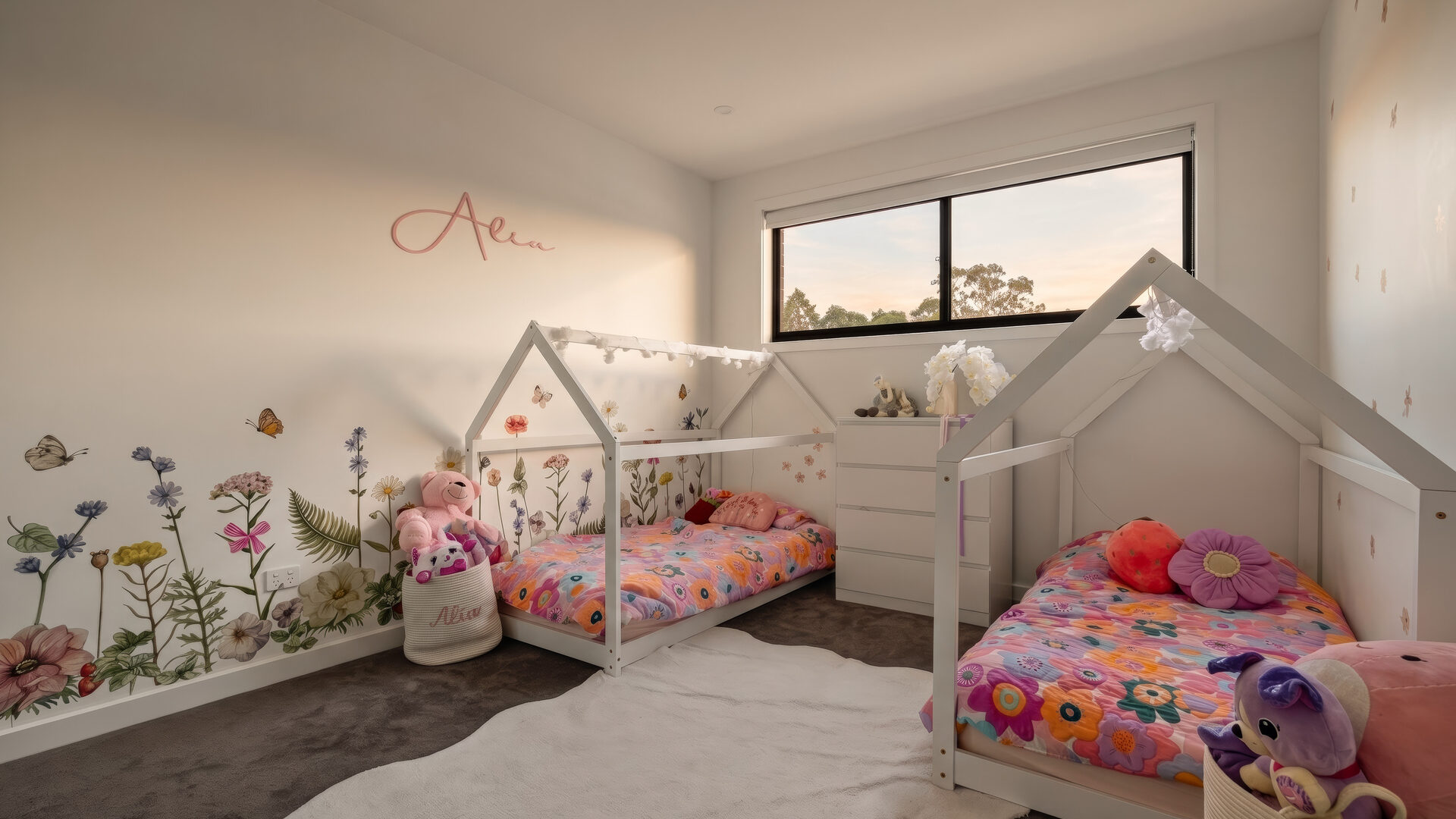 Auction - 13 Arnett Street - New Property in Pendle Hill - Real Estate by Amit Nayak
