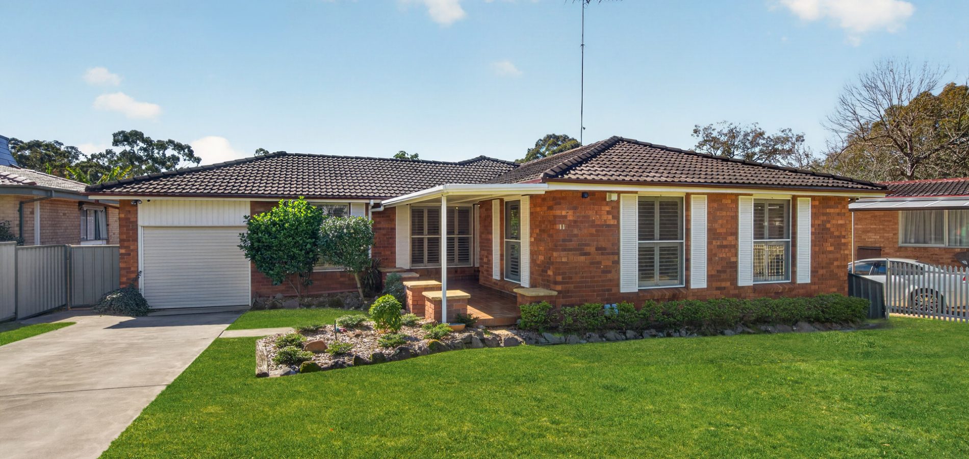 Auction - 11 Plymouth Crescent - New Property in Kings Langley - Real Estate by Kim McChlery
