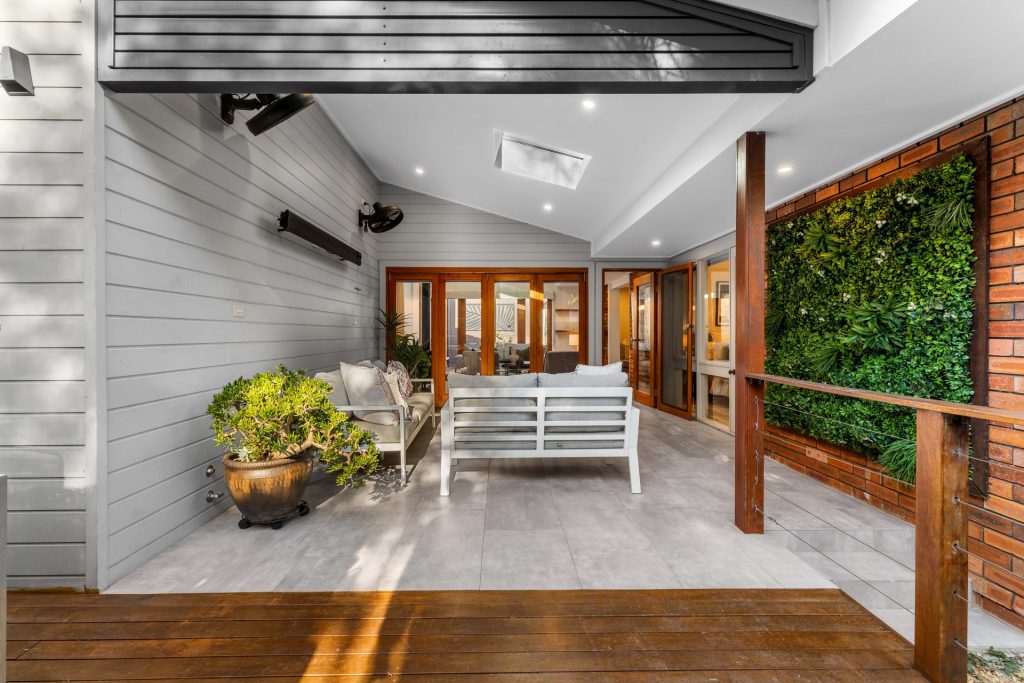 Auction - 41 Glanmire Road - New Property in Baulkham Hills - Real Estate by Sam Dalgliesh