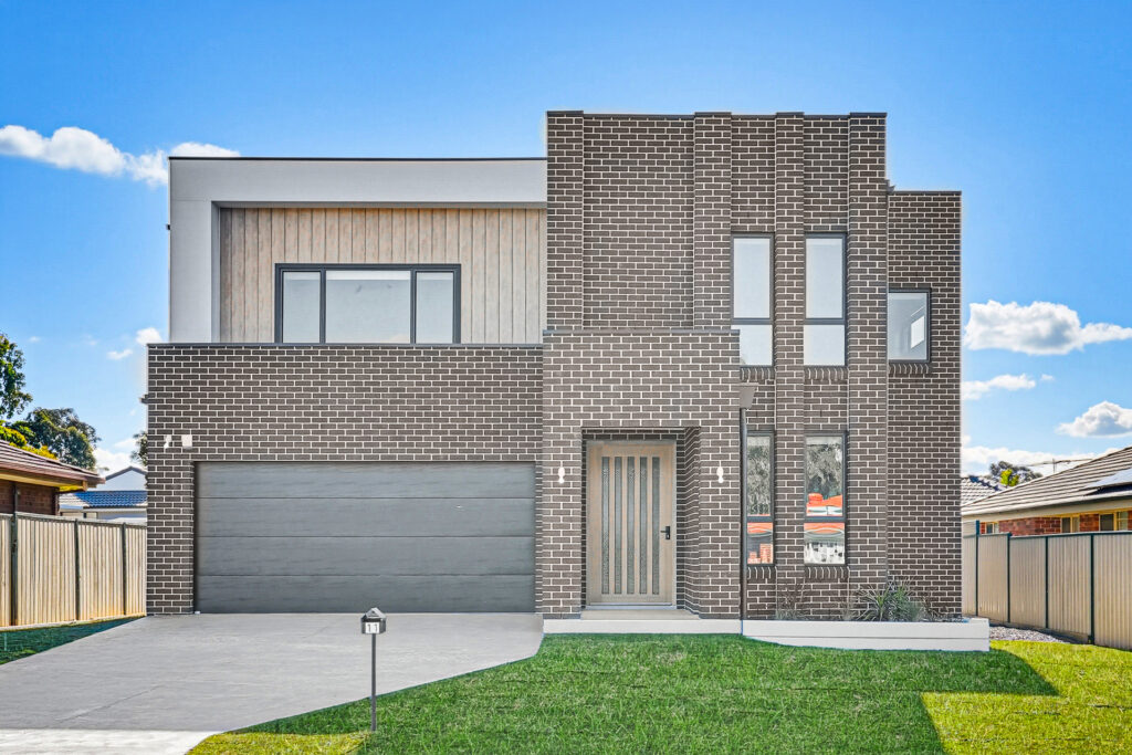 Leased - 11 Vivaldi Crescent - New Property in Claremont Meadows - Real Estate by Rayan Tirmzey