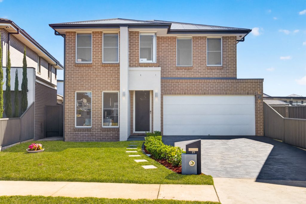 For Sale - 77 Versace Crescent - New Property in Melonba - Real Estate by Julie Grigg