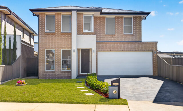 For Sale - 77 Versace Crescent - New Property in Melonba - Real Estate by Julie Grigg