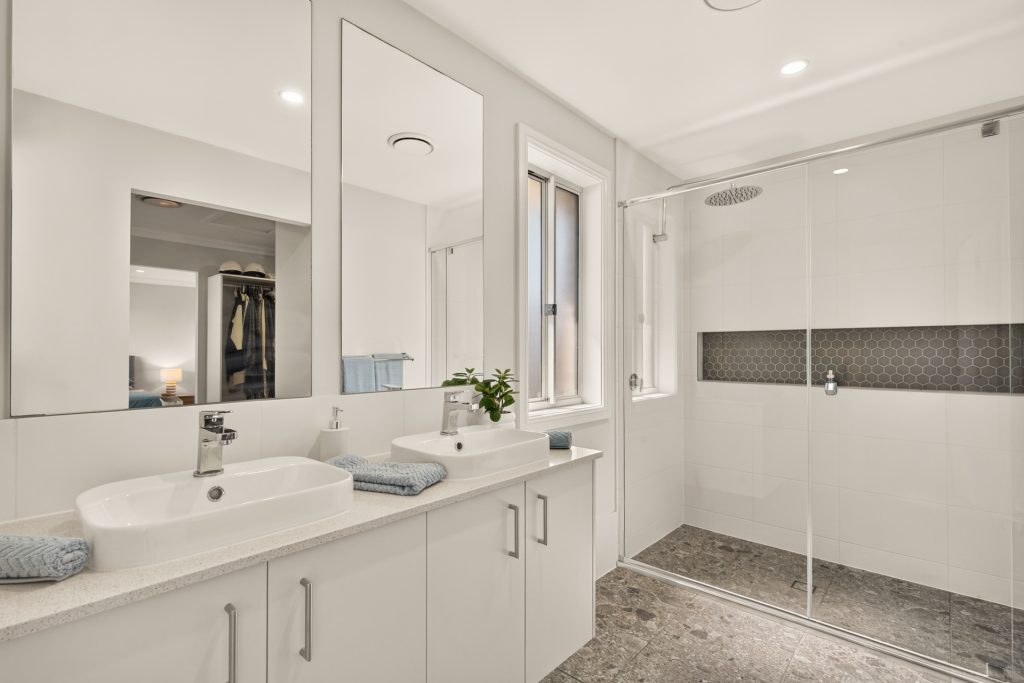 For Sale - 77 Versace Crescent - New Property in Melonba - Real Estate by Julie Grigg