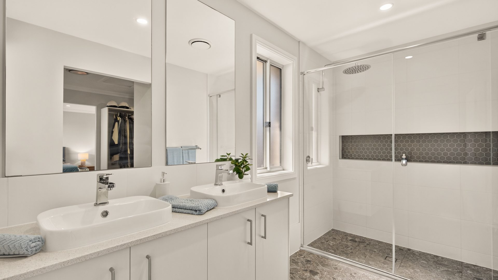 For Sale - 77 Versace Crescent - New Property in Melonba - Real Estate by Julie Grigg