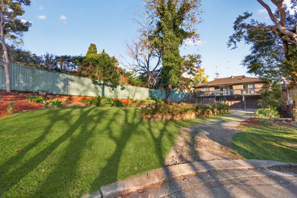 Auction - 37 Perry Street - New Property in Dundas Valley - Real Estate by Stephen Mina