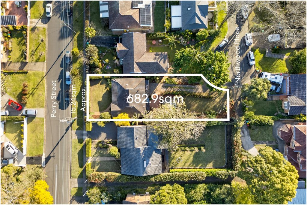 Auction - 37 Perry Street - New Property in Dundas Valley - Real Estate by Stephen Mina