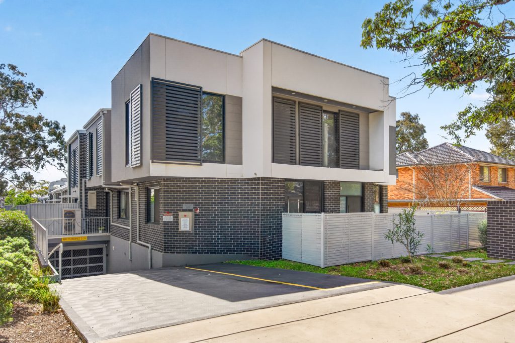 Auction - 4/10 Bando Road - New Property in Girraween - Real Estate by Amit Nayak