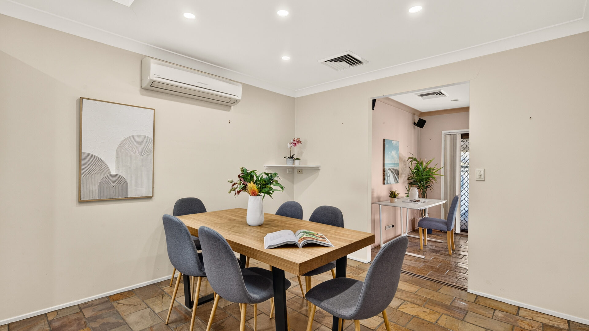 Auction - 64 Shanke Crescent - New Property in Kings Langley - Real Estate by Kim McChlery