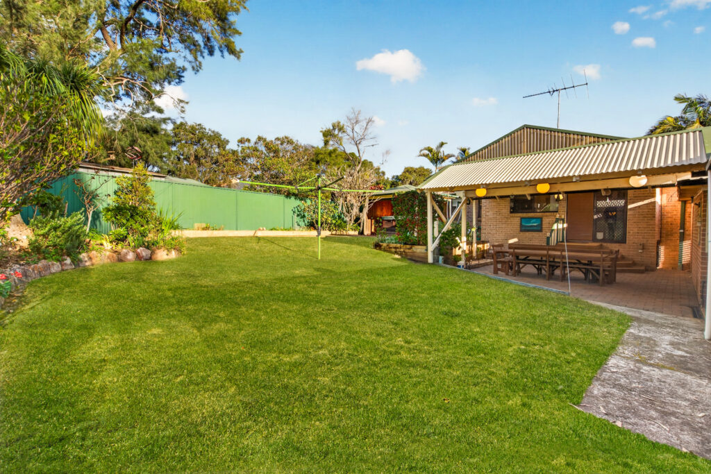 Auction - 64 Shanke Crescent - New Property in Kings Langley - Real Estate by Kim McChlery