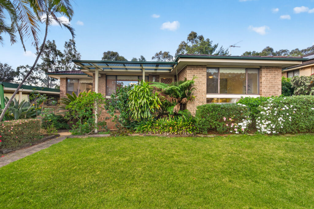 Auction - 64 Shanke Crescent - New Property in Kings Langley - Real Estate by Kim McChlery