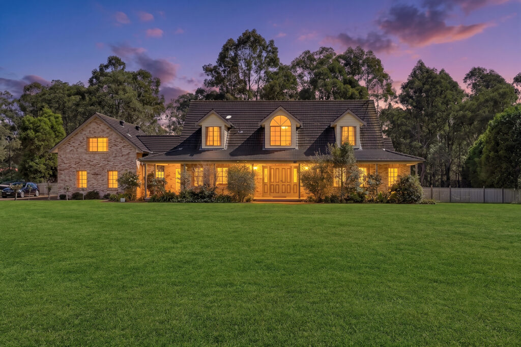 Auction - 17 Burnside Grove - New Property in Windsor Downs - Real Estate by Greg Vincent