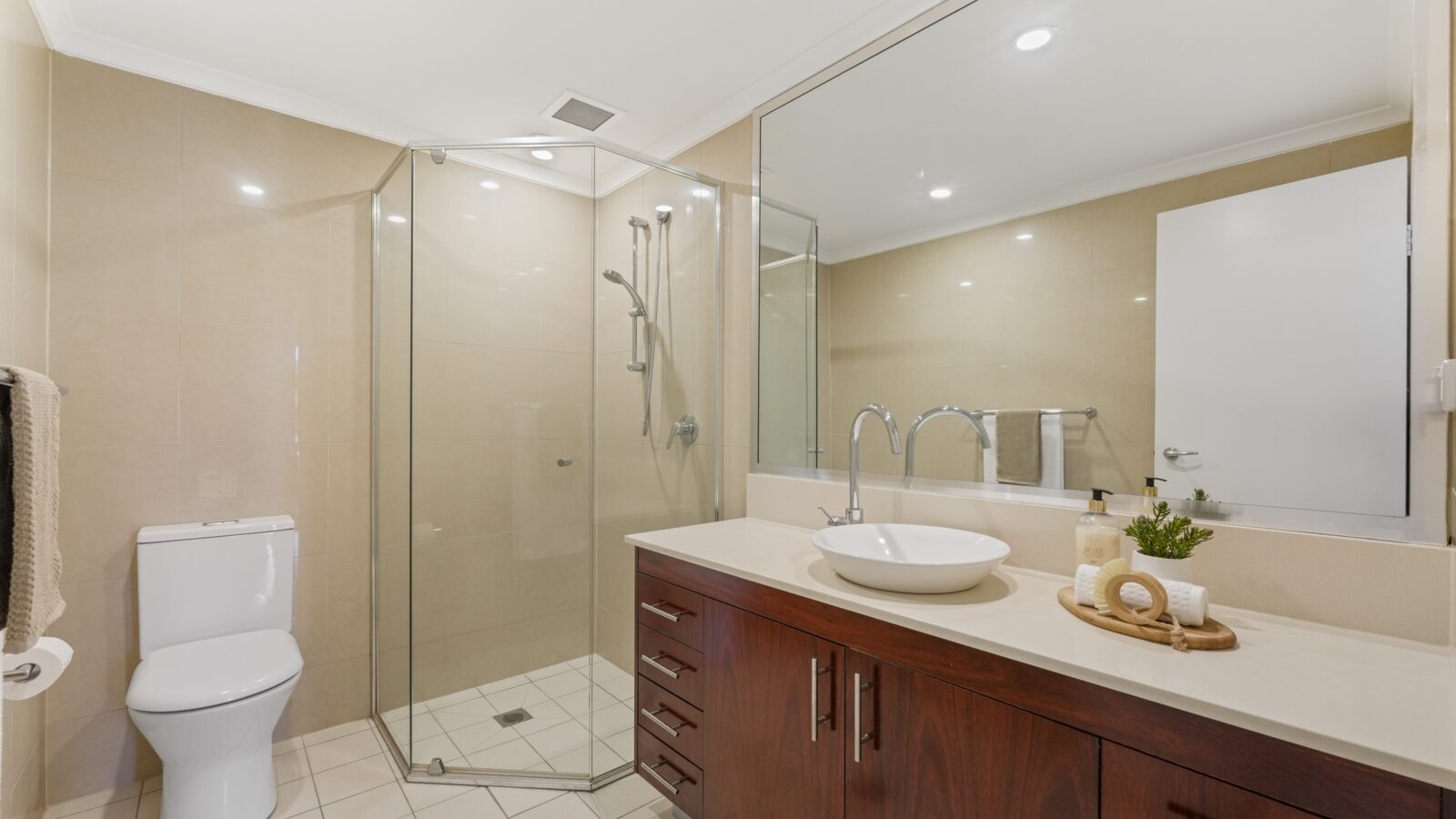 Leased - 204/76 Rawson Street - New Property in Epping - Real Estate by Matthew Elazzi