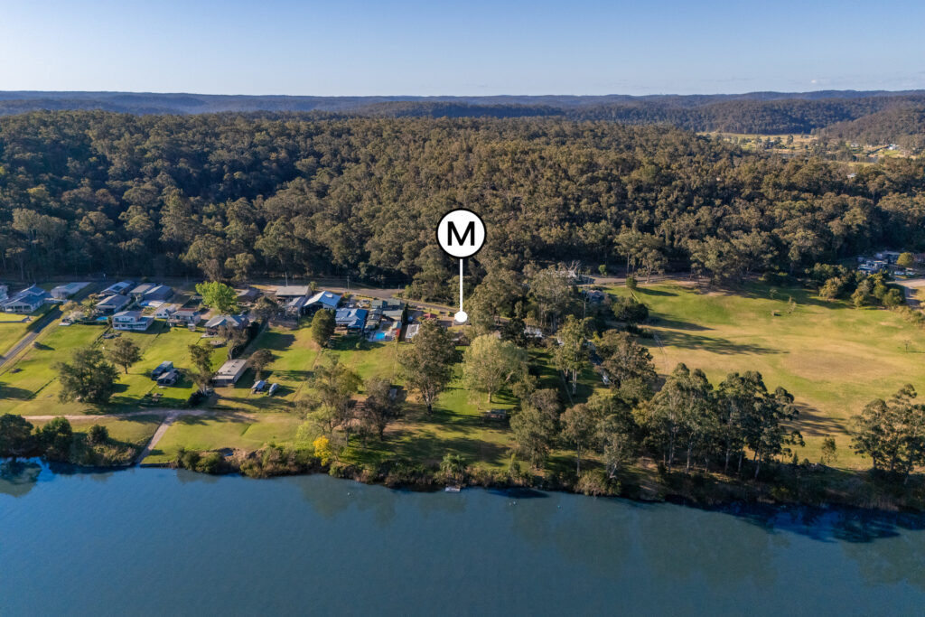 Auction - 8 Holmes Drive - New Property in Cumberland Reach - Real Estate by Yuri Cattaneo