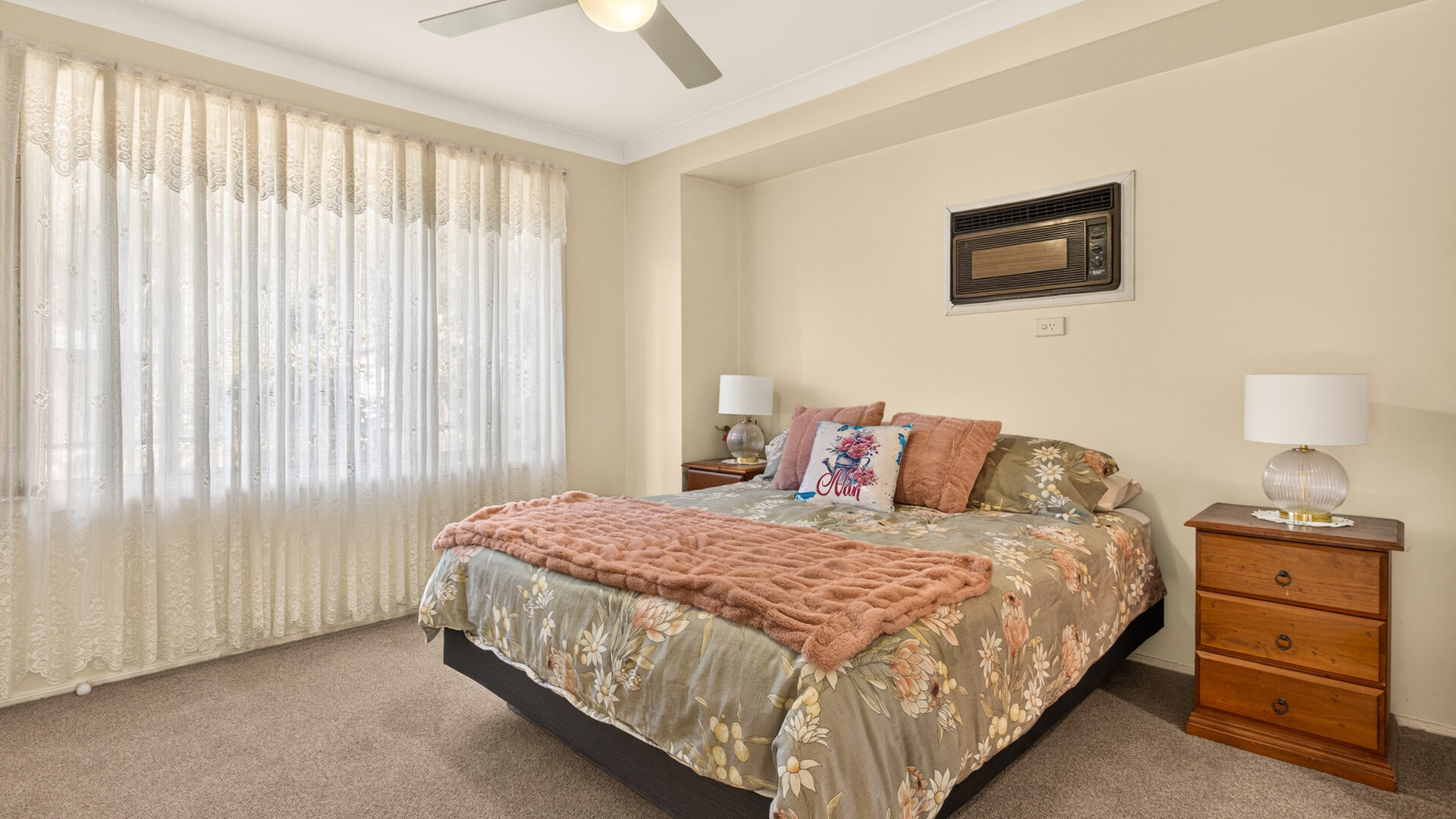 Auction - 8 Holmes Drive - New Property in Cumberland Reach - Real Estate by Yuri Cattaneo