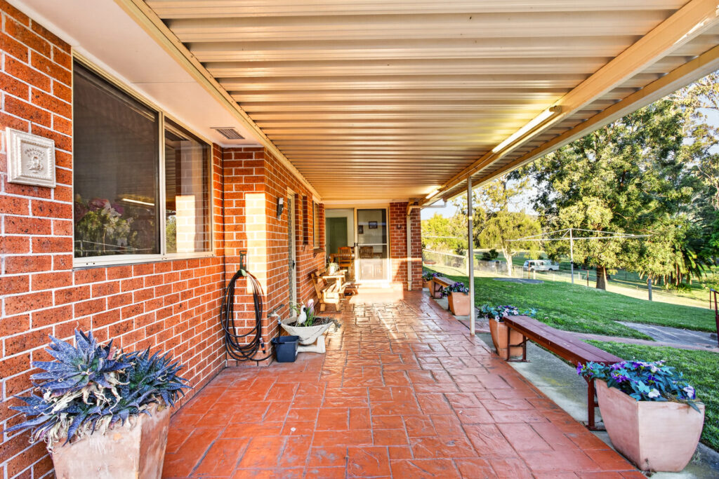 Auction - 8 Holmes Drive - New Property in Cumberland Reach - Real Estate by Yuri Cattaneo