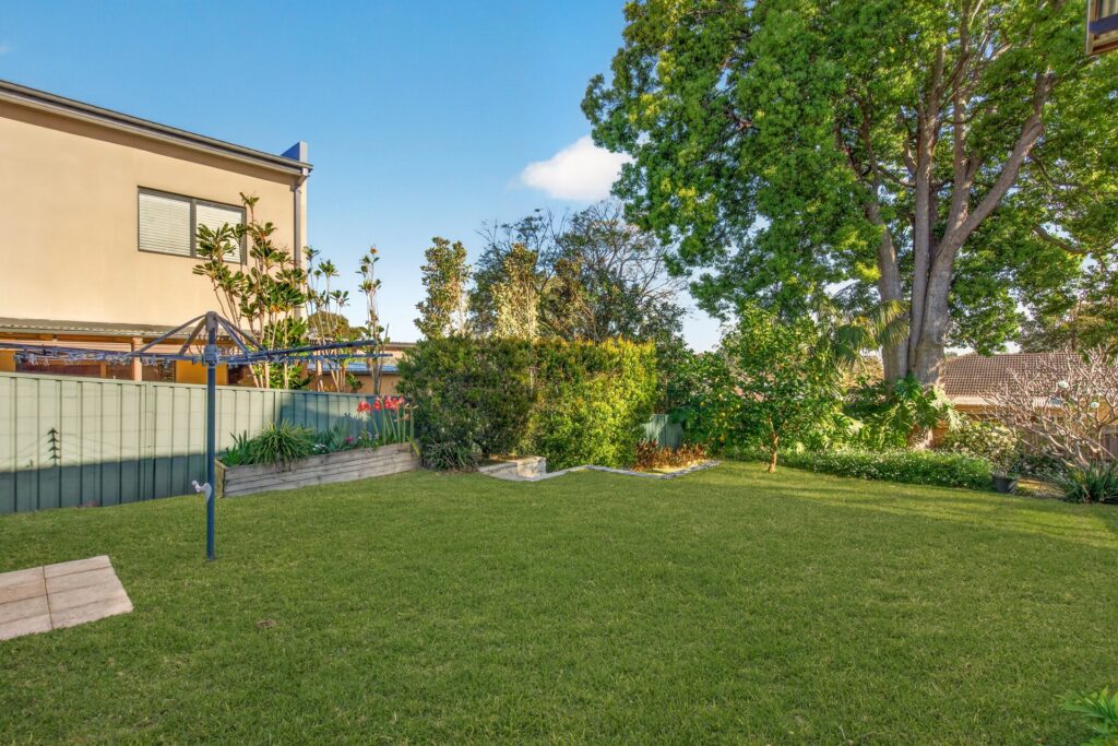 Auction - 27 Girralong Avenue - New Property in Baulkham Hills - Real Estate by Ana Bujak