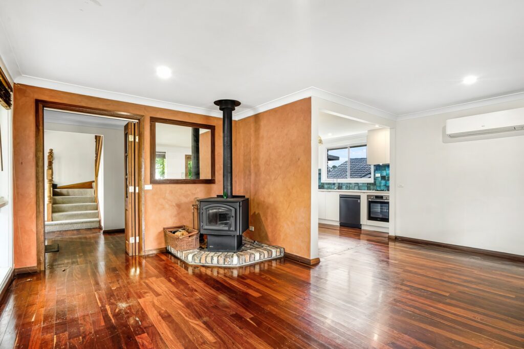 For Rent - 78 Sutherland Avenue - New Property in Kings Langley - Real Estate by Jason Assaf