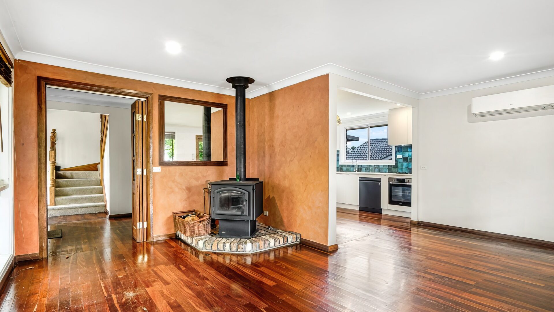 For Rent - 78 Sutherland Avenue - New Property in Kings Langley - Real Estate by Jason Assaf