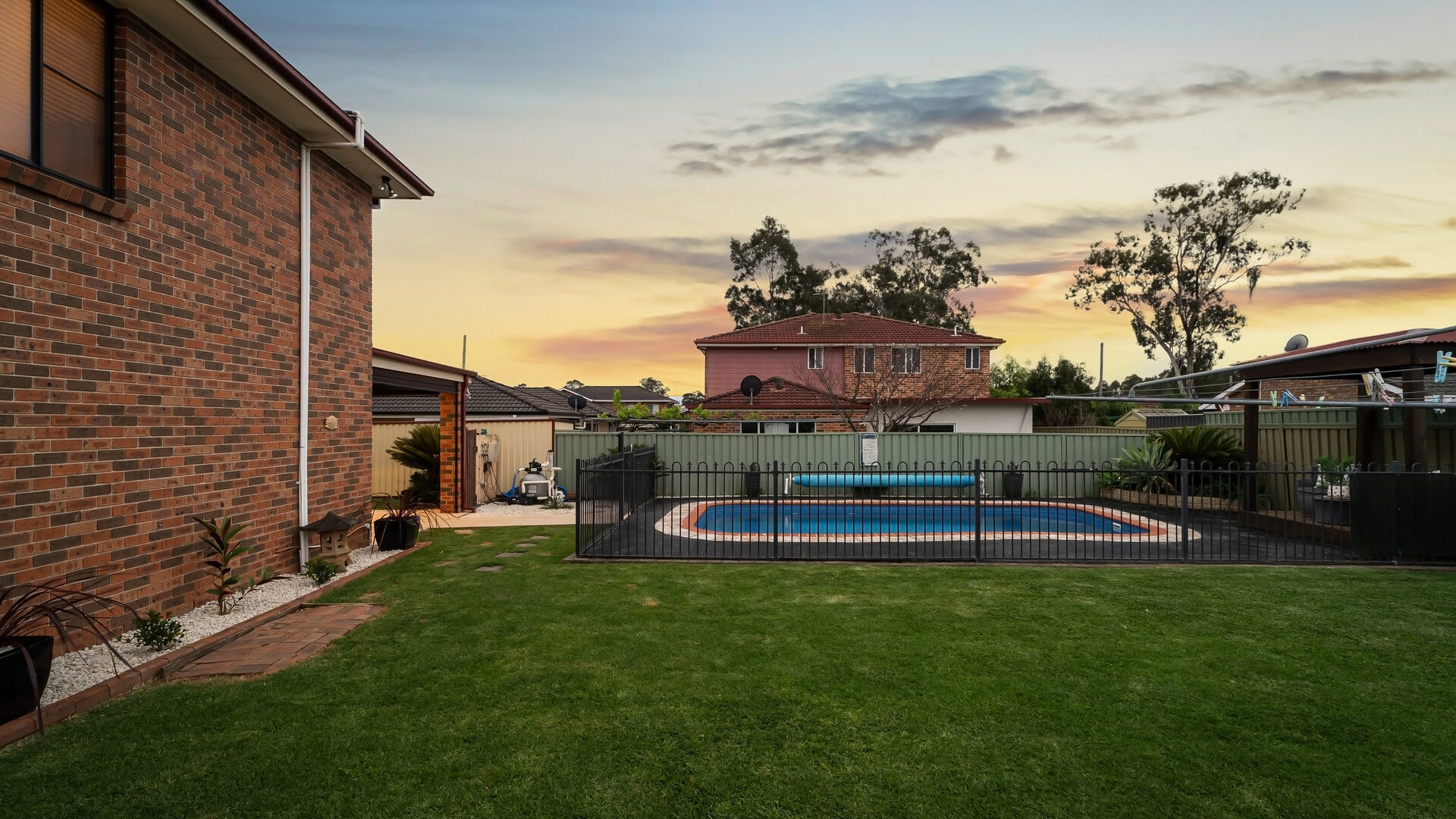For Sale - 16 Maria Lock Grove - New Property in Oakhurst - Real Estate by George Davidson