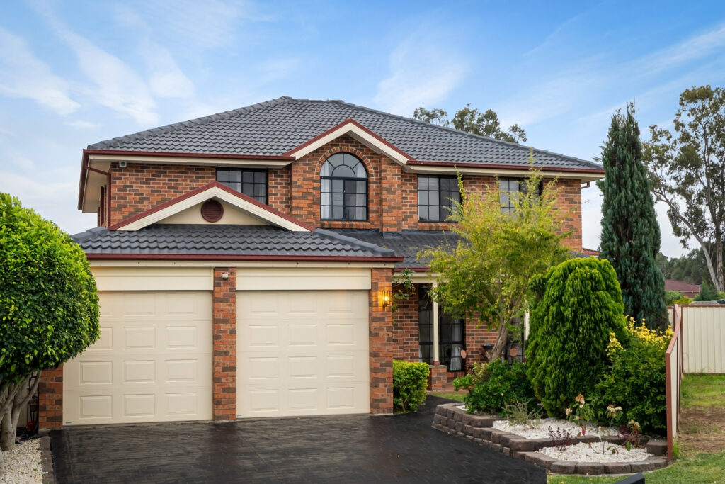 For Sale - 16 Maria Lock Grove - New Property in Oakhurst - Real Estate by George Davidson