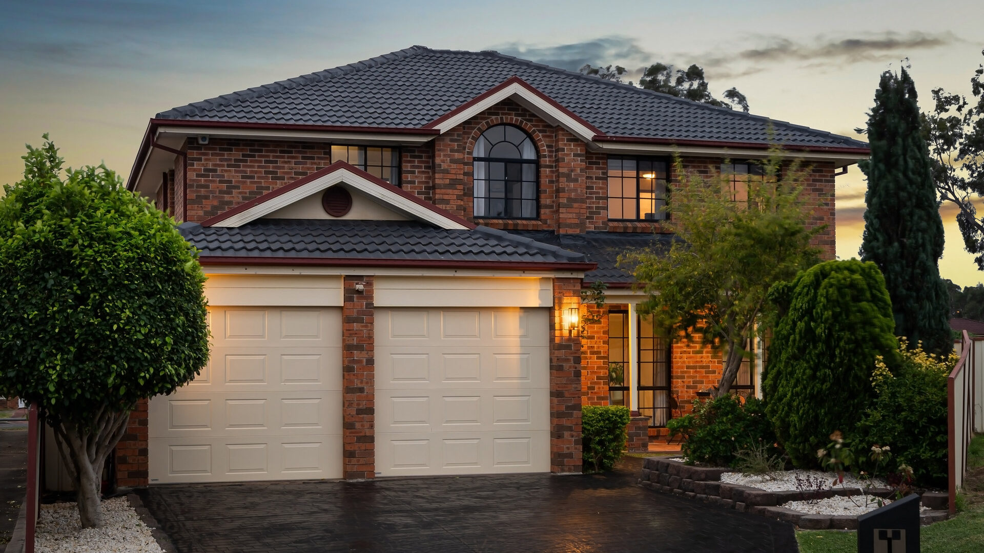 For Sale - 16 Maria Lock Grove - New Property in Oakhurst - Real Estate by George Davidson