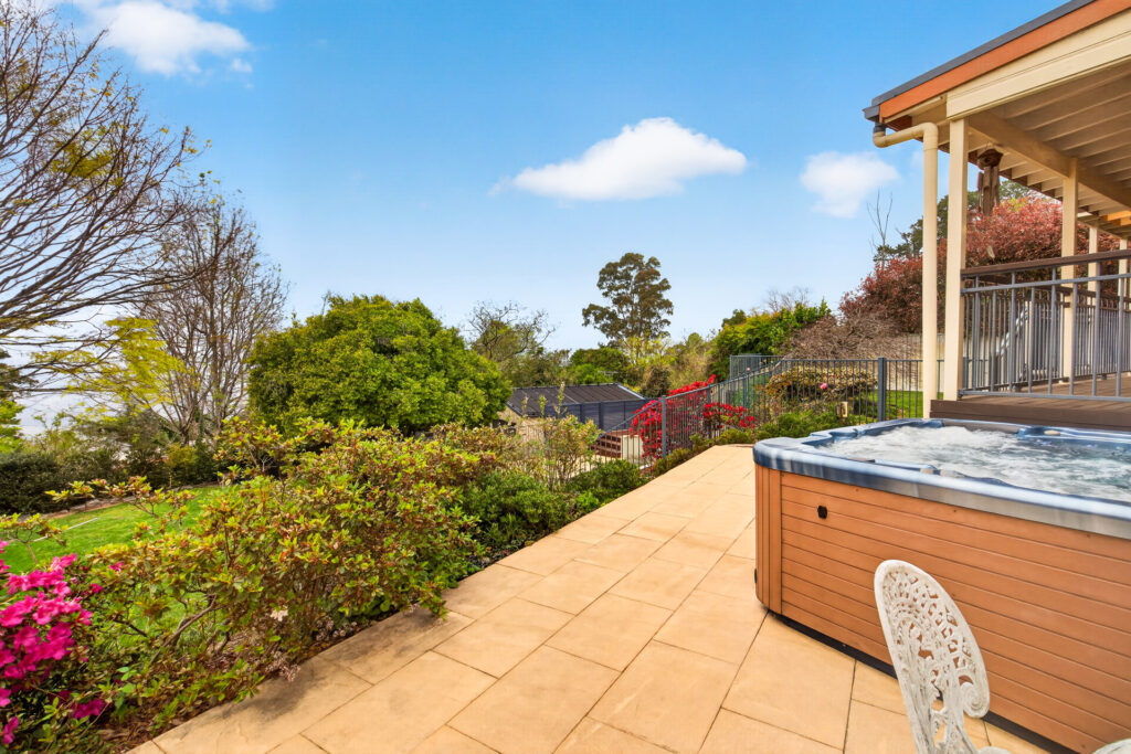 For Sale - 7 Vista Place - New Property in Kurrajong Heights - Real Estate by Yuri Cattaneo