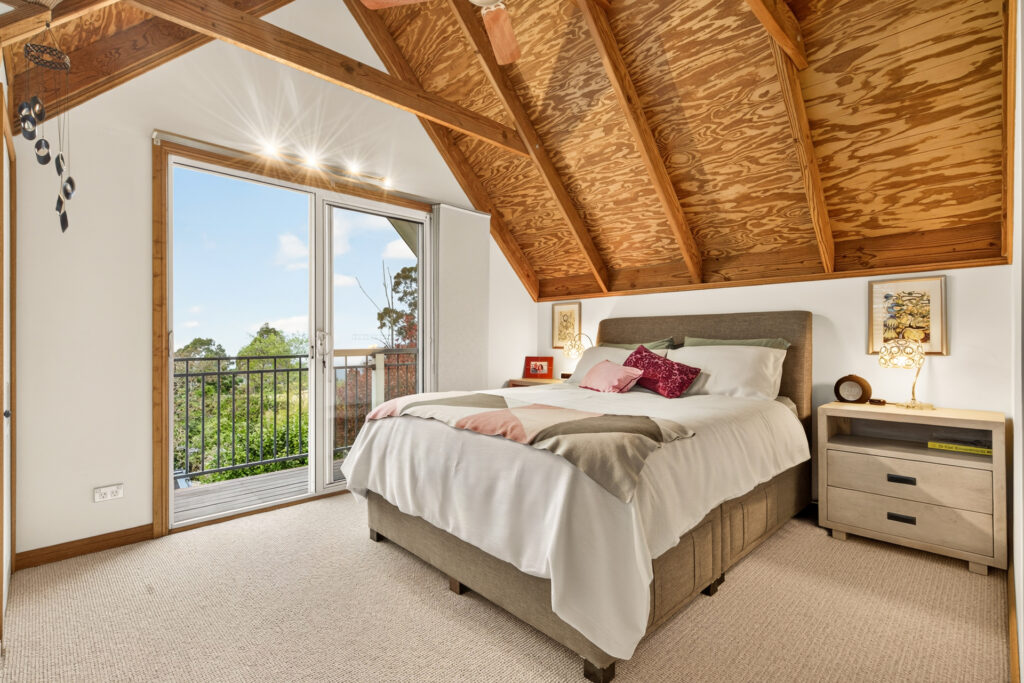 For Sale - 7 Vista Place - New Property in Kurrajong Heights - Real Estate by Yuri Cattaneo