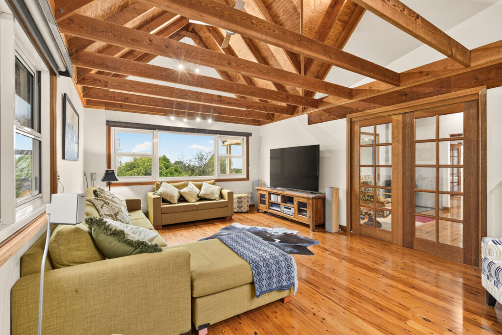 For Sale - 7 Vista Place - New Property in Kurrajong Heights - Real Estate by Yuri Cattaneo